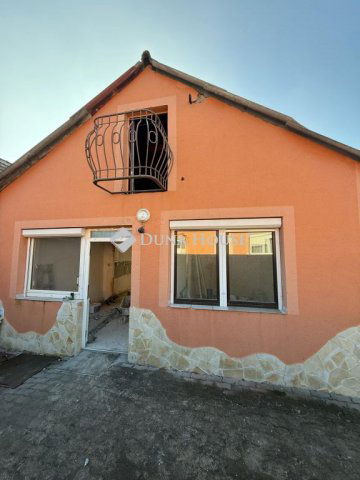 Eladó családi ház, Mosonmagyaróváron 49.9 M Ft, 3 szobás