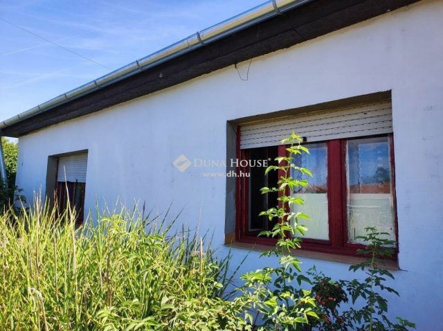 Eladó családi ház, Nagykátán 29 M Ft, 2 szobás