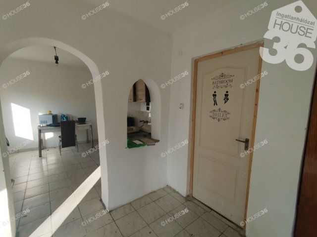 Eladó családi ház, Tiszaalpáron 24.99 M Ft, 3 szobás