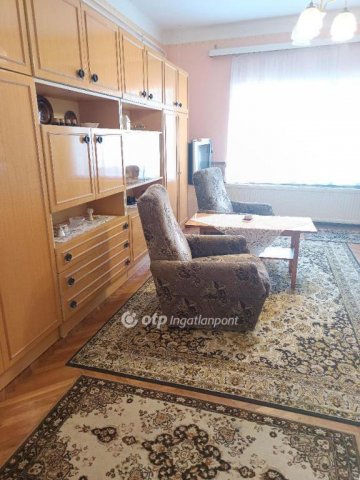 Eladó családi ház, Süttőn 34.9 M Ft, 2+1 szobás