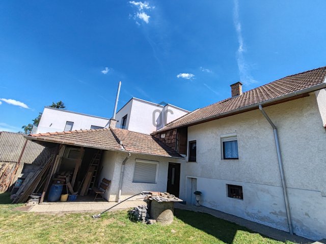 Eladó családi ház, Győrött 79 M Ft, 2 szobás