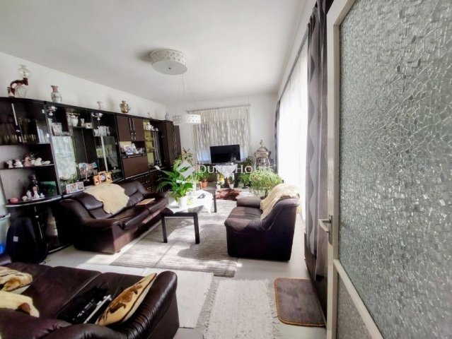 Eladó családi ház, Dunakeszin 119 M Ft, 3 szobás