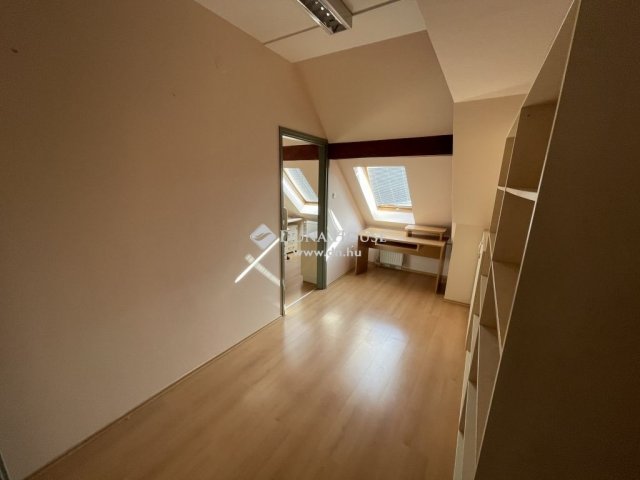 Eladó iroda, Kecskeméten 250 M Ft / költözzbe.hu