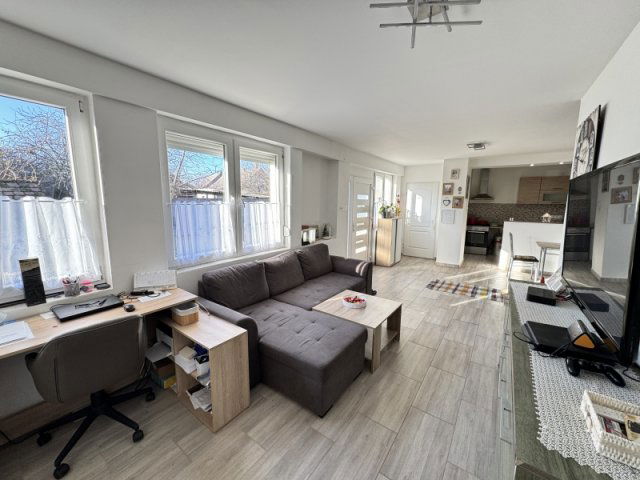 Eladó családi ház, Siklóson 49.9 M Ft, 3+1 szobás