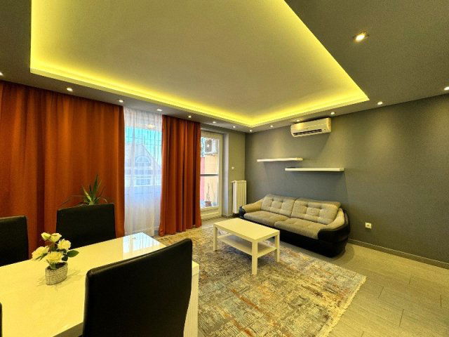 Kiadó téglalakás, albérlet, Pécsett, Szigeti úton, 1+2 szobás