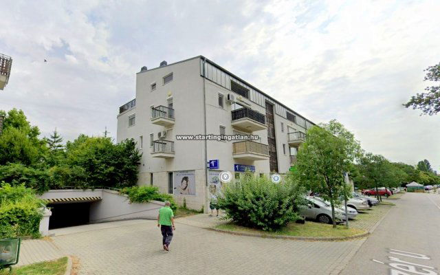 Eladó garázs, Budapesten, XIV. kerületben, Vezér utcában 8 M Ft