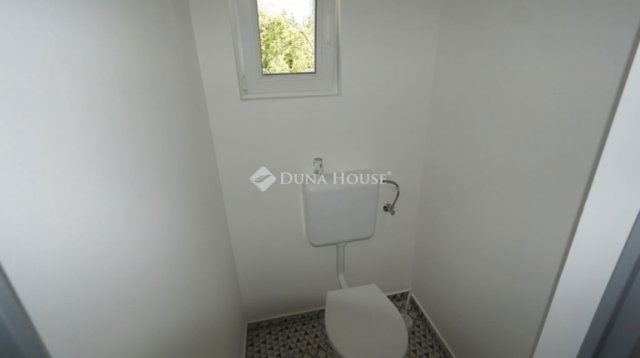 Eladó családi ház, Zalaszentivánon 140 M Ft, 2 szobás