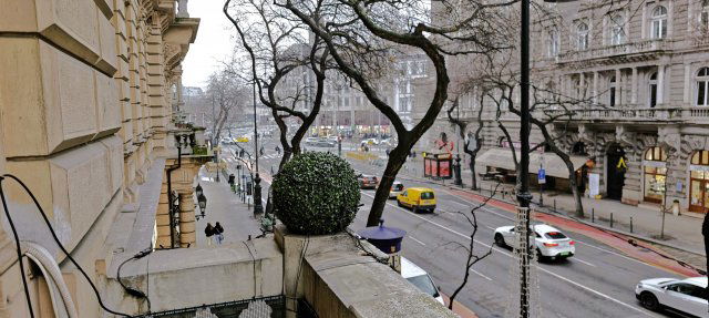 Eladó téglalakás, Budapesten, VI. kerületben 340 M Ft, 3 szobás