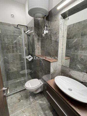 Eladó téglalakás, Budapesten, VII. kerületben 55.9 M Ft