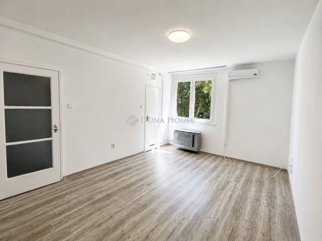 Kiadó téglalakás, albérlet, Kecskeméten 125 E Ft / hó