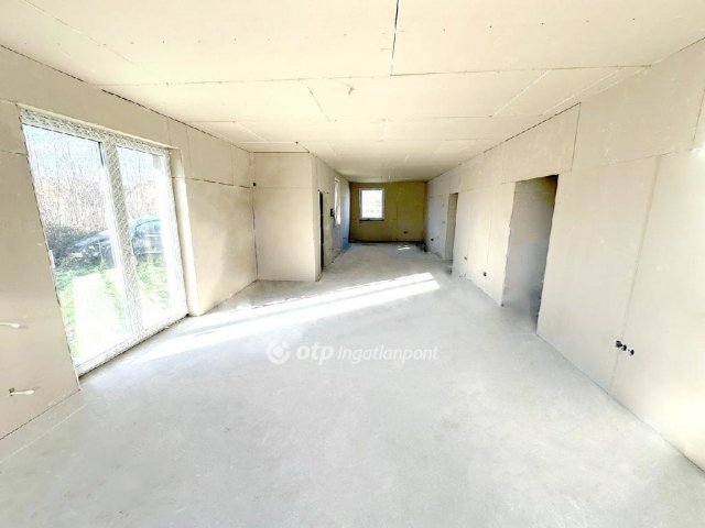 Eladó családi ház, Kókán 65 M Ft, 5 szobás