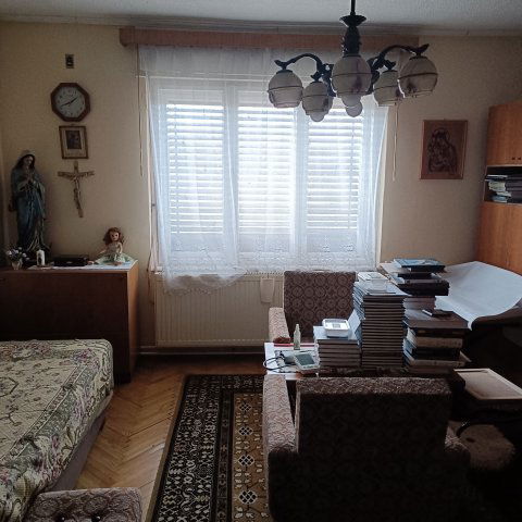 Eladó családi ház, Bakonyszentivánon 27.5 M Ft, 2 szobás