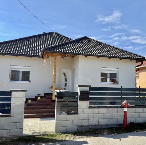 Eladó családi ház, Szentkirályszabadján 159 M Ft, 3 szobás