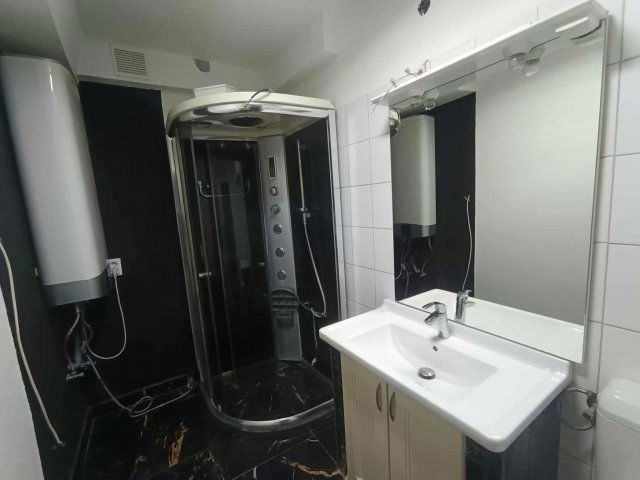 Eladó téglalakás, Komlón 21.5 M Ft, 2 szobás