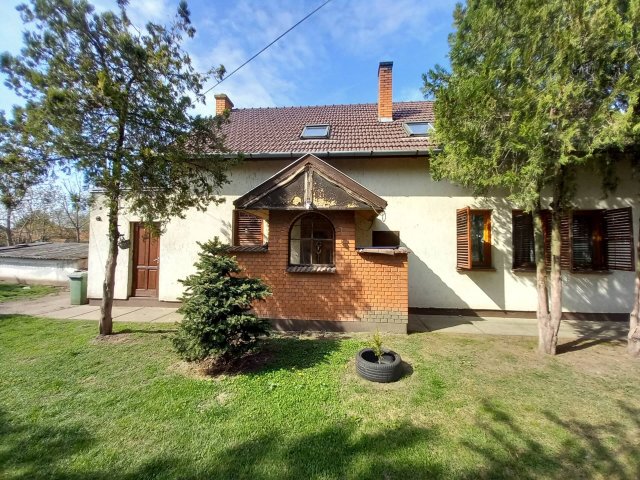 Eladó családi ház, Abonyban 58.9 M Ft, 5 szobás