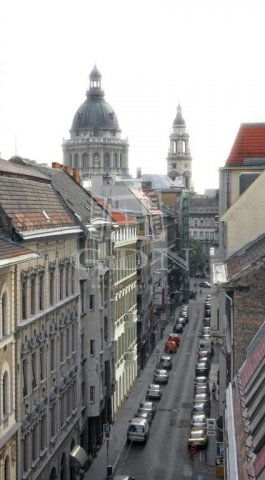 Eladó téglalakás, Budapesten, VI. kerületben 72 M Ft, 1+1 szobás