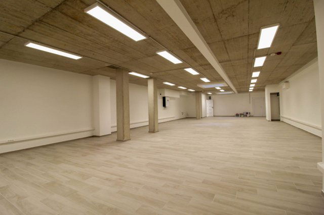 Kiadó iroda, Debrecenben 450 E Ft / hó, 1 szobás