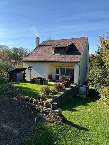 Eladó családi ház, Bakonybélben 91.5 M Ft, 5 szobás