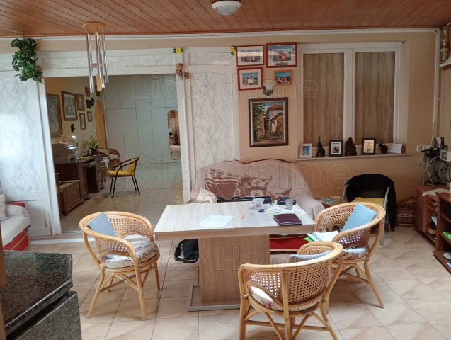 Eladó családi ház, Nagykanizsán 250 M Ft, 7 szobás