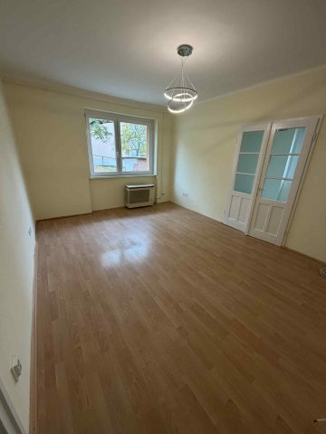 Kiadó téglalakás, albérlet, Pécsett, Endre utcában, 2 szobás