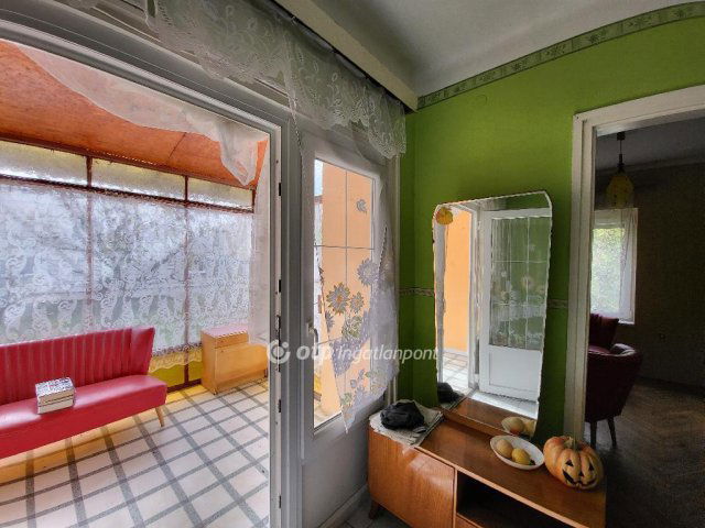 Eladó családi ház, Tabon 46.8 M Ft, 4 szobás