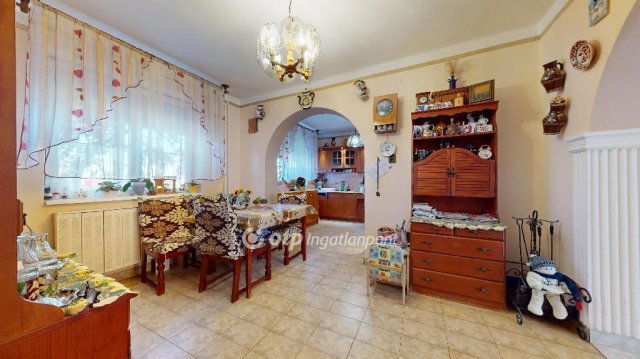 Eladó családi ház, Nyíregyházán 74.5 M Ft, 6 szobás