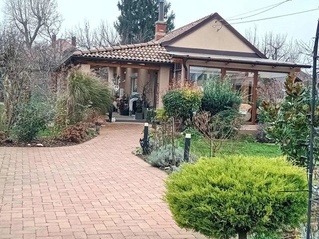 Eladó családi ház, Keszthelyen 77.9 M Ft, 2 szobás