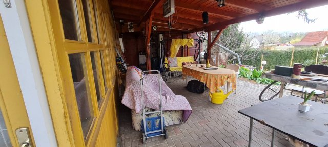 Eladó családi ház, Rácalmáson 31 M Ft, 2 szobás