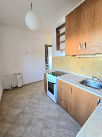 Eladó panellakás, Pécsett, Kodolányi János utcában 52 M Ft