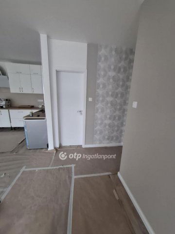 Eladó családi ház, Pusztaszabolcson 69.9 M Ft, 3 szobás