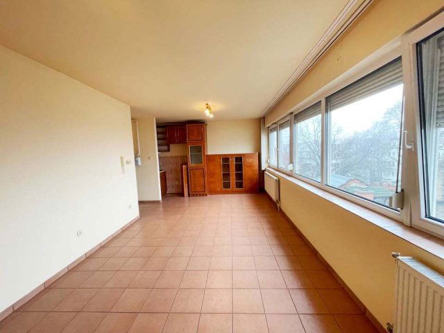 Eladó téglalakás, Nyíregyházán 29.9 M Ft, 1 szobás