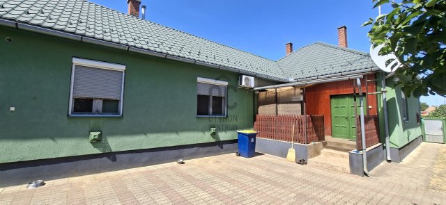 Eladó családi ház, Vásárosnaményben 33 M Ft, 3 szobás