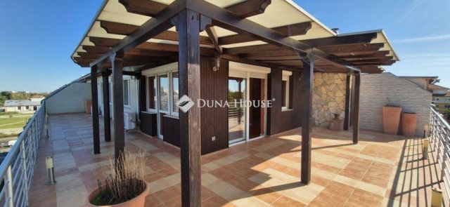 Eladó téglalakás, Budapesten, X. kerületben 157 M Ft, 3 szobás