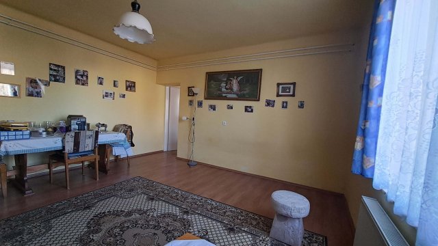 Eladó családi ház, Lábatlanon 43 M Ft, 2 szobás