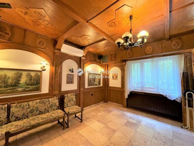 Eladó üzlethelyiség, Győrött 385 M Ft / költözzbe.hu