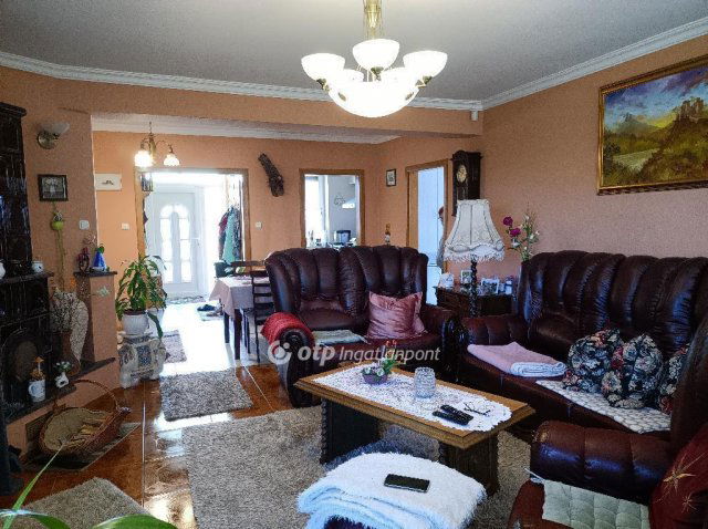 Eladó családi ház, Isaszegen 89.9 M Ft, 2+1 szobás
