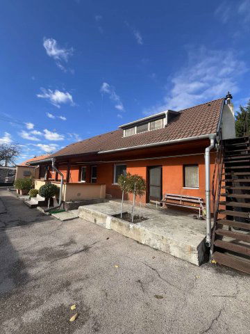 Eladó családi ház, Várpalotán, Csernyei utcában 74.9 M Ft
