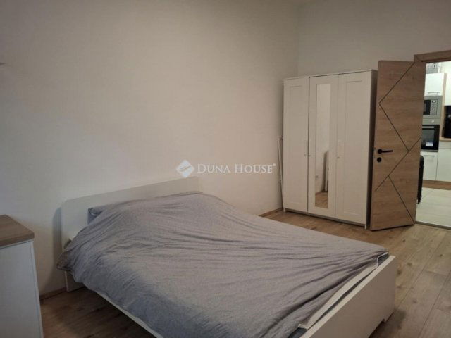 Eladó téglalakás, Budapesten, IX. kerületben 95.9 M Ft, 3 szobás