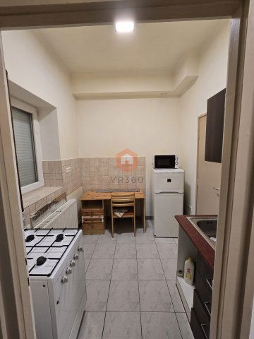 Eladó téglalakás, Pécsett 39.9 M Ft, 1 szobás