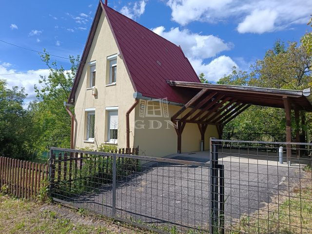 Eladó nyaraló, Gyöngyösön 28.9 M Ft, 3 szobás