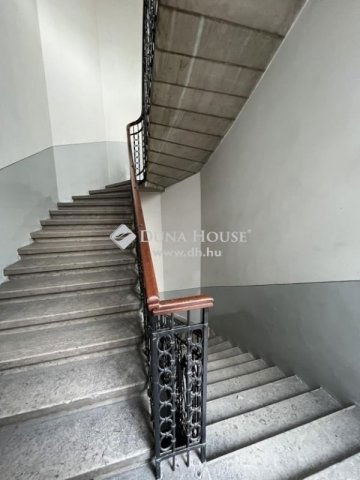 Eladó téglalakás, Budapesten, V. kerületben 149 M Ft, 3 szobás