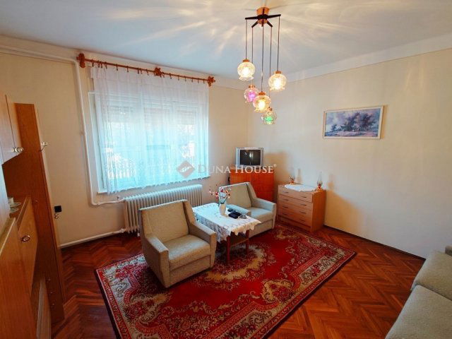 Eladó családi ház, Nagykőrösön 39.9 M Ft, 4 szobás