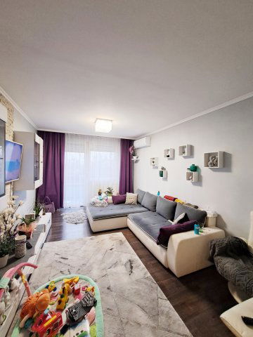 Eladó panellakás, Debrecenben, Derék utcában 67.5 M Ft, 3 szobás