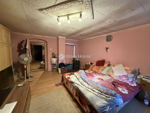 Eladó családi ház, Siklósnagyfalun 17.5 M Ft, 4 szobás