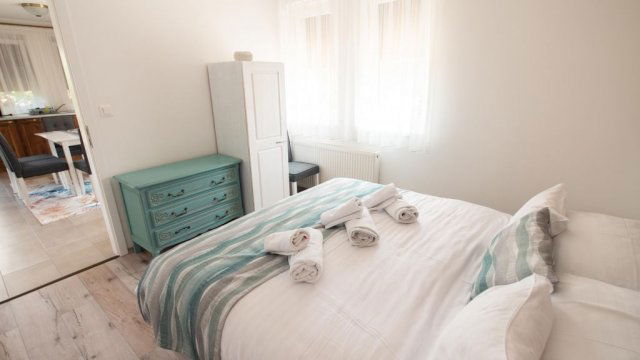 Kiadó téglalakás, albérlet, Balatonkenesén 350 E Ft / hó