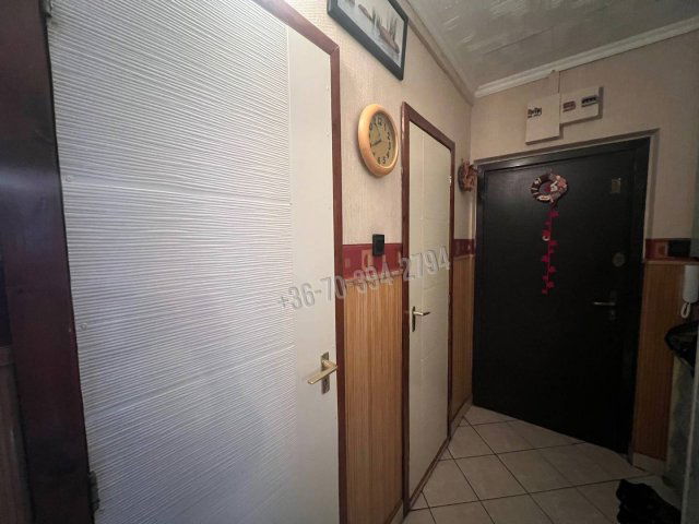 Eladó panellakás, Tatabányán, Gábor Áron utcában 48.9 M Ft