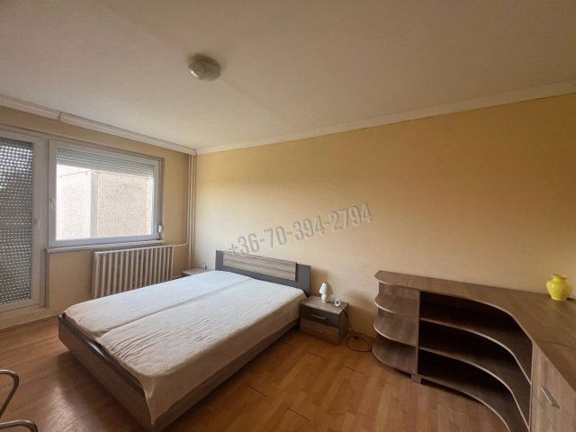 Eladó panellakás, Oroszlányban 32.9 M Ft, 2 szobás
