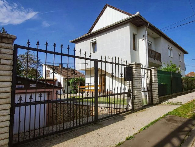 Eladó családi ház, Budapesten, XXI. kerületben 129.9 M Ft