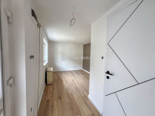 Eladó téglalakás, Budapesten, XX. kerületben 26.9 M Ft, 1 szobás