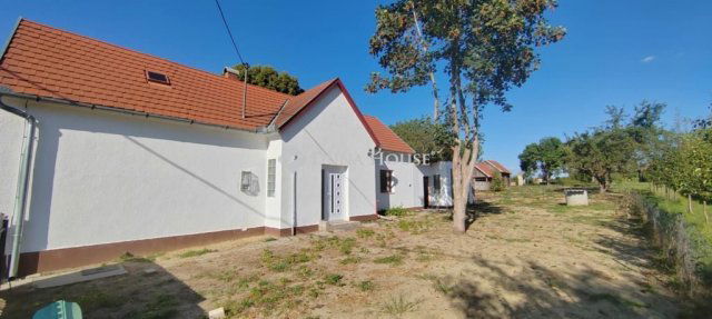 Eladó családi ház, Pákán 20.9 M Ft, 2 szobás